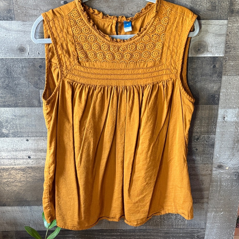 Old Navy tank top